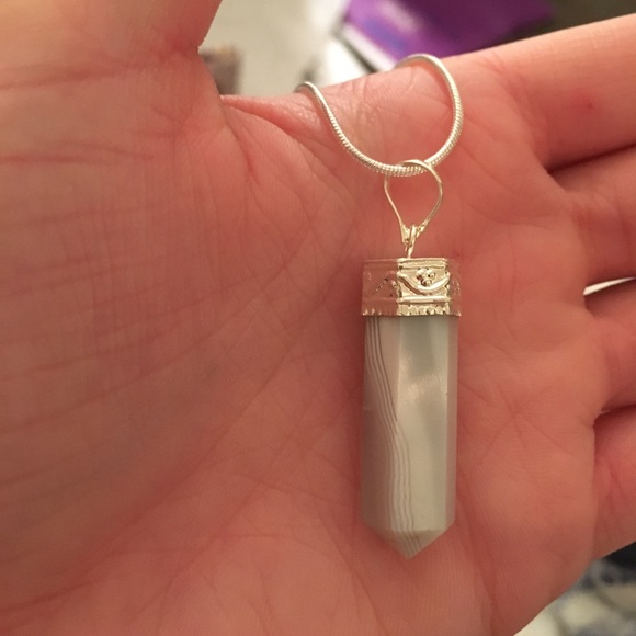 PRICE DROP! Indian Lace Agate Necklace! - Picture 6 of 6